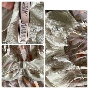 VICTORIA SECRET, PUSH UP W/NO PADDING, 30D, WHITE